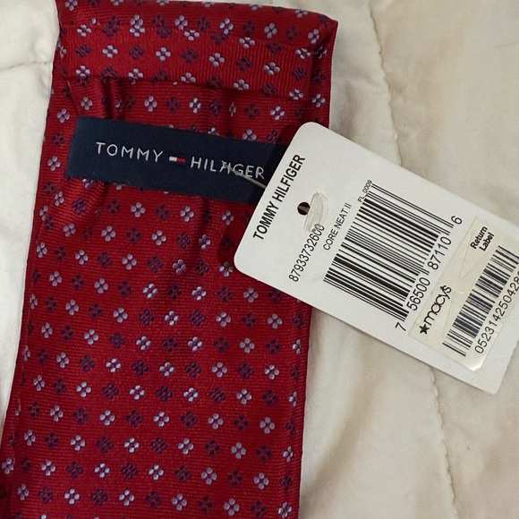 NWT Tommy Hilfiger Mens Necktie Tie Double Print Office Red Blue Silk - Picture 2 of 5